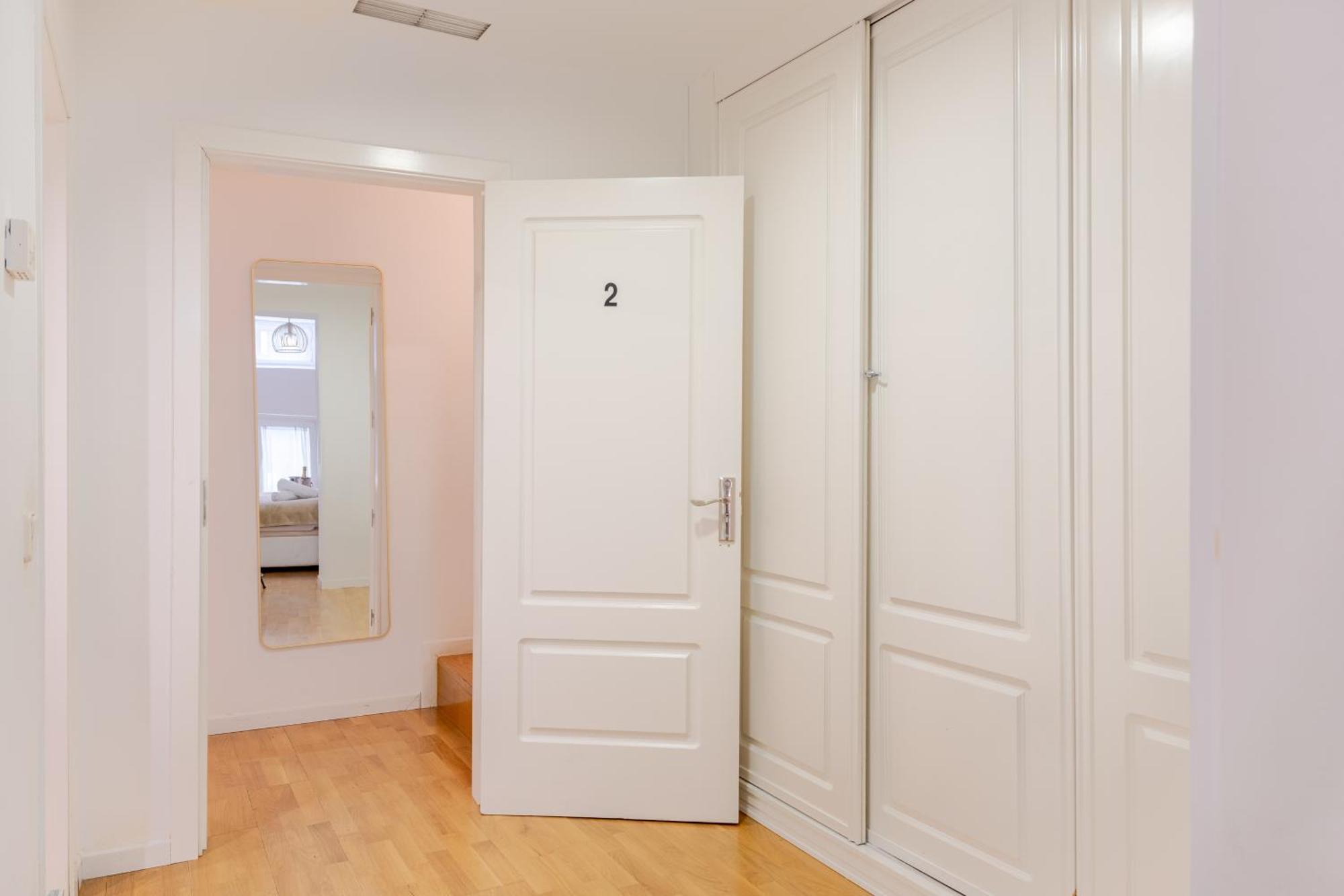 Mad Coco Aparts & Suites Centro Sol Madrid Bagian luar foto